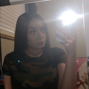 Meet your Posher, Nina